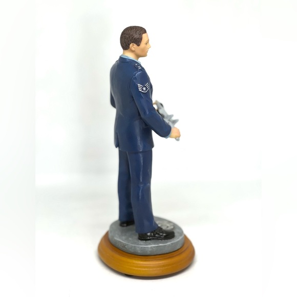 VANMARKš„LIMITED EDITIONš„American Heroes Dress Rehearsal Air Force Figure 1998 - Picture 6 of 8